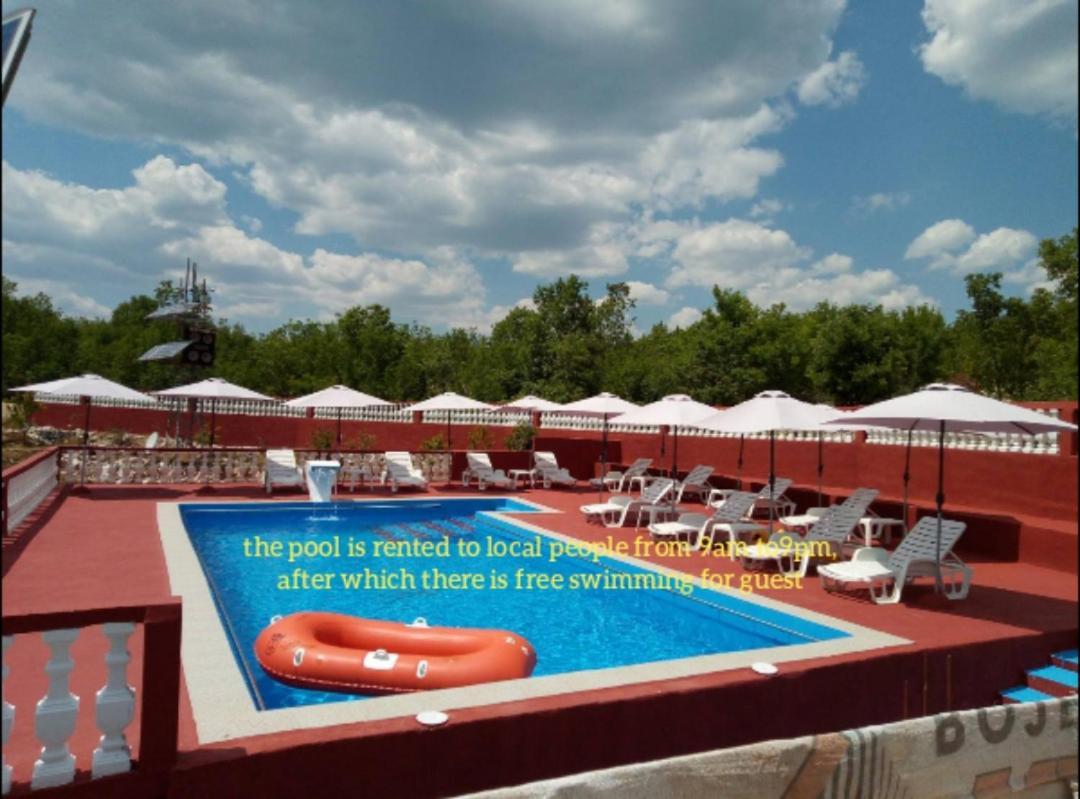 Red Apartman Trebinje Luaran gambar