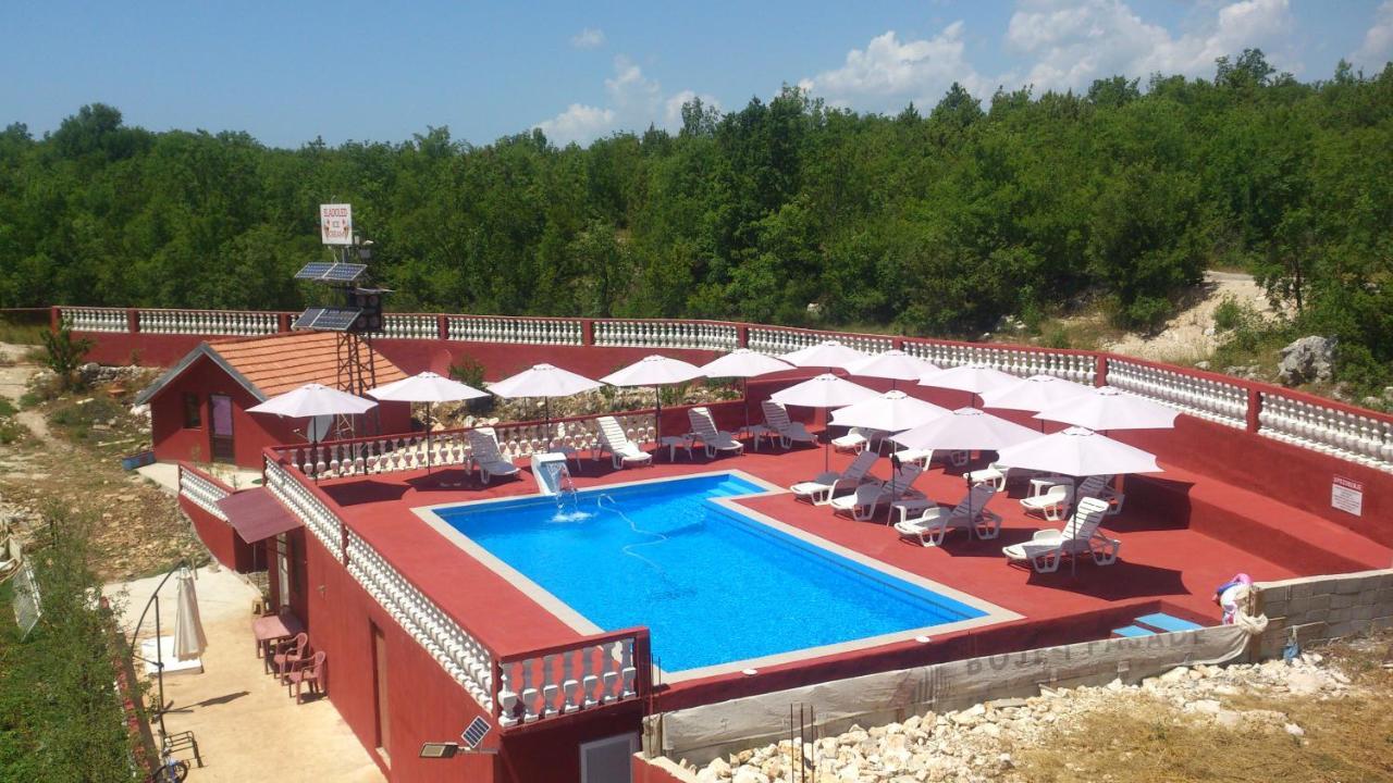 Red Apartman Trebinje Luaran gambar