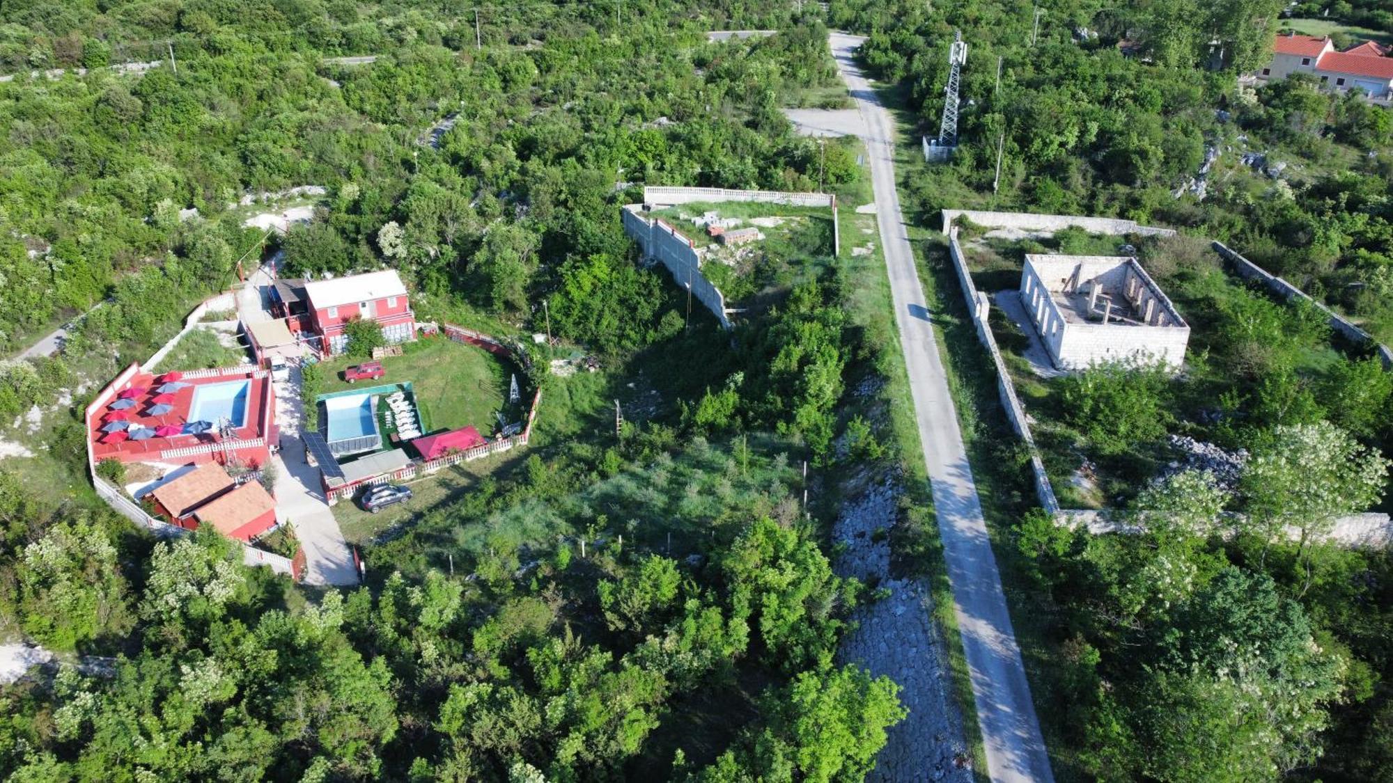 Red Apartman Trebinje Luaran gambar